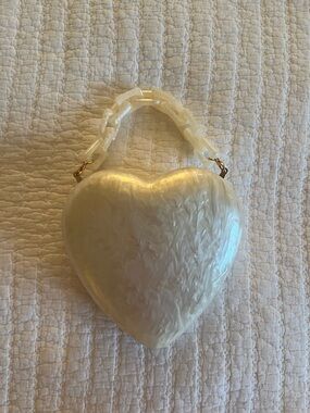 Pearlescent Heart Top-Handle Bag in Cream